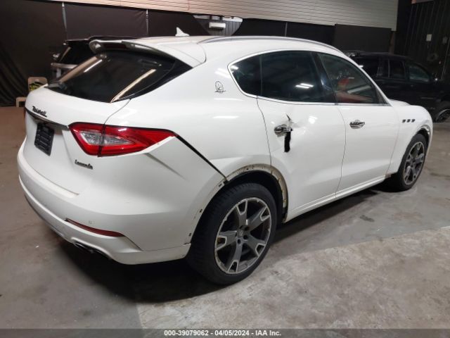 ZN661YUS8HX233062 Maserati LEVANTE S