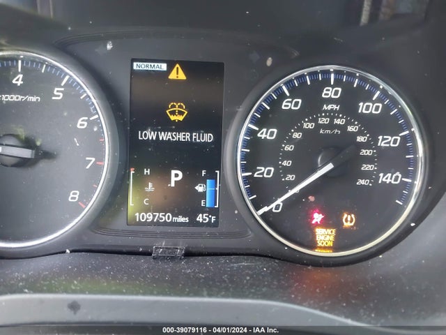 JA4AZ3A33JZ005219 Mitsubishi Outlander Se