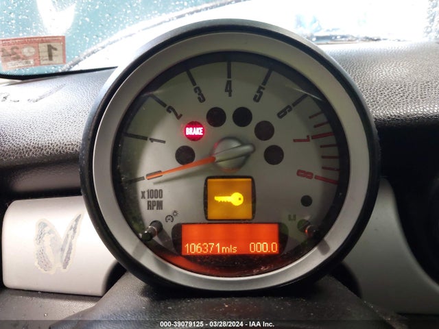 2009 MINI COOPER WMWMF33589TW78089 Photo 6