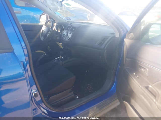 4A4AP3AU2FE058313 Mitsubishi Outlander Sport Es