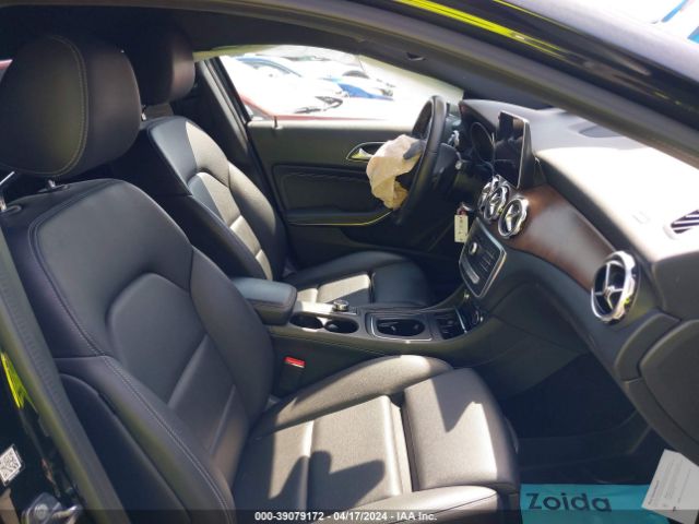 WDCTG4GB1JJ498867 Mercedes-Benz Gla 250 4matic