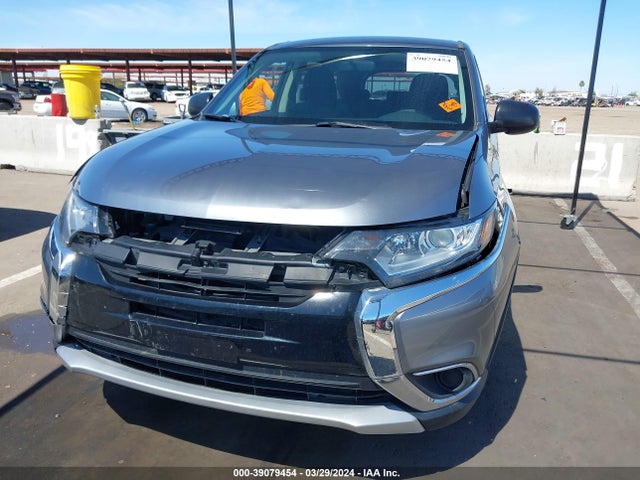 Mitsubishi Outlander Es 2017 JA4AD2A30HZ035281 Image 12