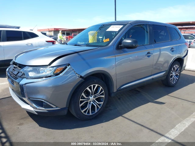 Mitsubishi Outlander Es 2017 JA4AD2A30HZ035281 Image 2