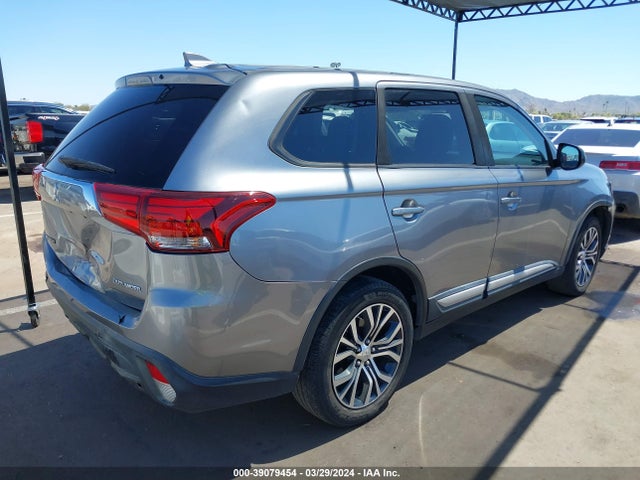 Mitsubishi Outlander Es 2017 JA4AD2A30HZ035281 Image 4