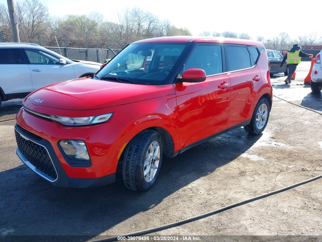 KIA SOUL LX 2022 KNDJ23AUXN7161326 Image 2