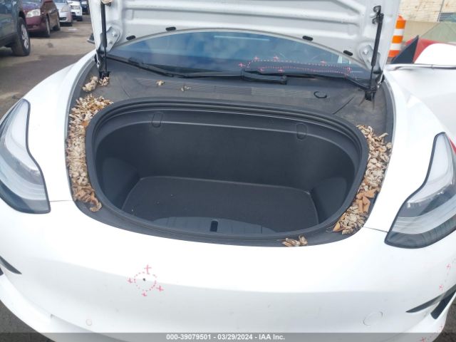 5YJ3E1EB3JF117864 Tesla Model 3 Long Range/performance