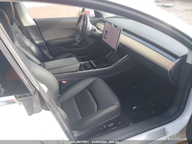 5YJ3E1EB3JF117864 Tesla Model 3 Long Range/performance