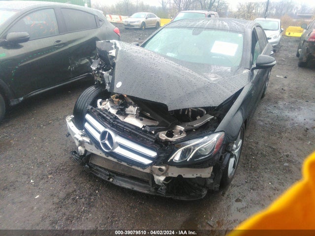 Mercedes-Benz E 300 2017 WDDZF4JBXHA057007 Image 2