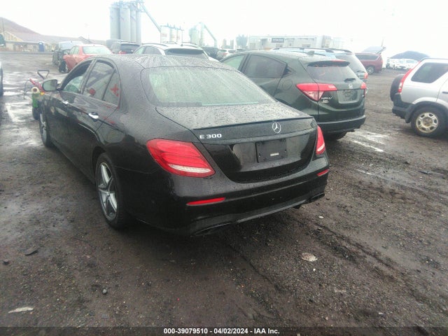 Mercedes-Benz E 300 2017 WDDZF4JBXHA057007 Image 3
