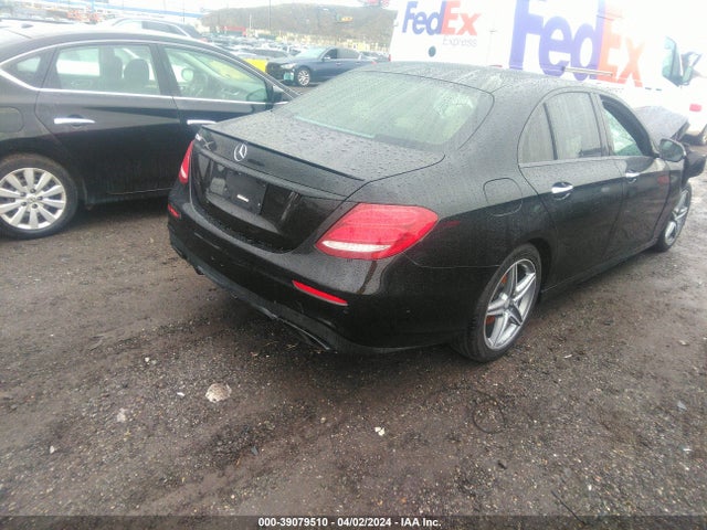 Mercedes-Benz E 300 2017 WDDZF4JBXHA057007 Image 4