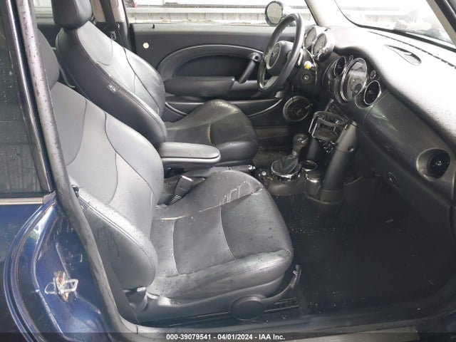 2006 MINI COOPER S WMWRE33516TJ38670 Photo 4