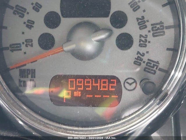 2006 MINI COOPER S WMWRE33516TJ38670 Photo 6