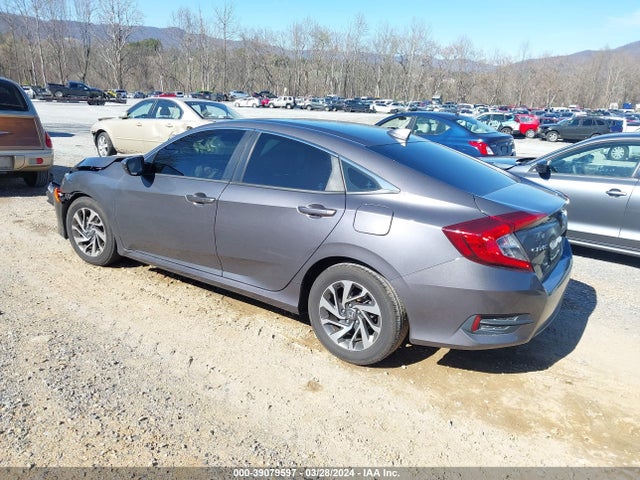 Honda CIVIC EX 2018 2HGFC2F79JH560373 Image 3