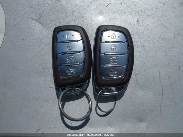 KM8J33ALXKU901258 Hyundai TUCSON SEL