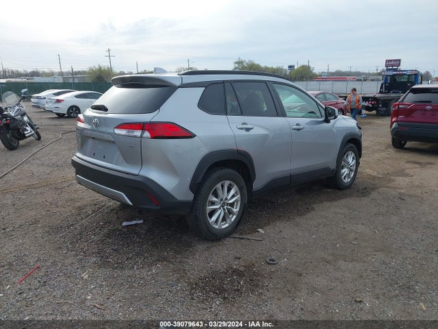 Toyota Corolla Cross Le 2022 7MUCAAAG5NV032853 Image 4