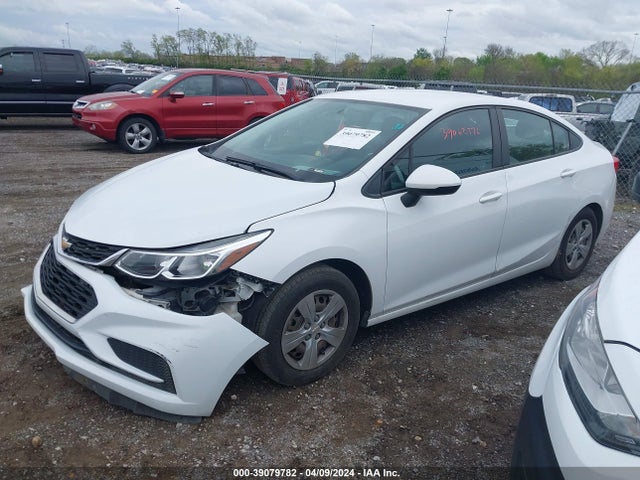 Chevrolet Cruze Ls Auto 2017 1G1BC5SM3H7215557 Image 2