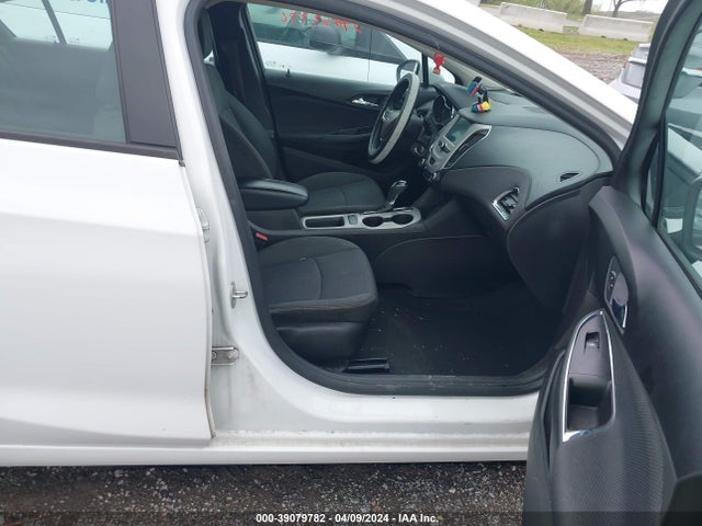 Chevrolet Cruze Ls Auto 2017 1G1BC5SM3H7215557 Image 5