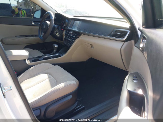 KIA Optima Lx 2018 5XXGT4L3XJG261087 Image 5