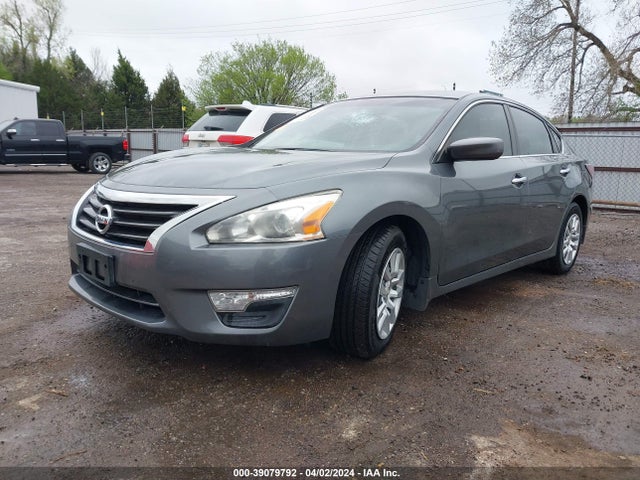 Nissan Altima 2.5 S 2015 1N4AL3AP7FN303142 Image 2
