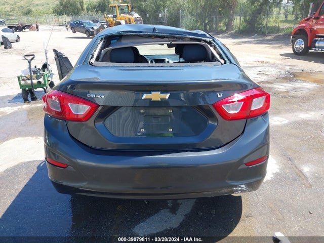 Chevrolet Cruze Lt Auto 2018 1G1BE5SM4J7176154 Image 16