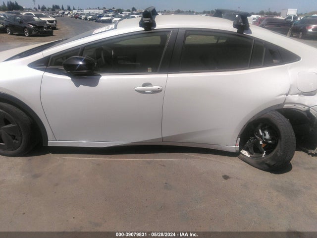 Toyota Prius Le 2023 JTDACAAUXP3006447 Image 15
