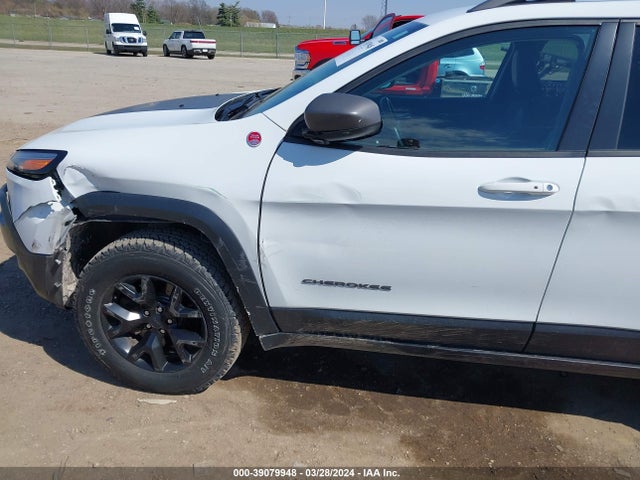 1C4PJMBS7HW538396 Jeep Cherokee Trailhawk 4x4
