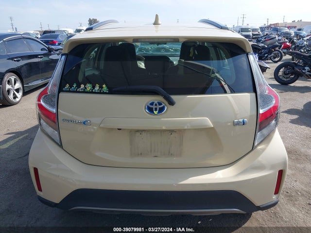 Toyota Prius C One 2018 JTDKDTB37J1619499 Image 17