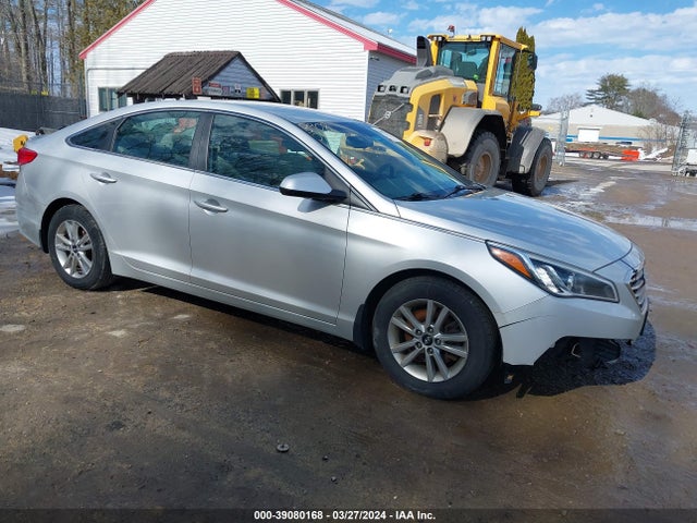 2015 5NPE24AF7FH221827 main image