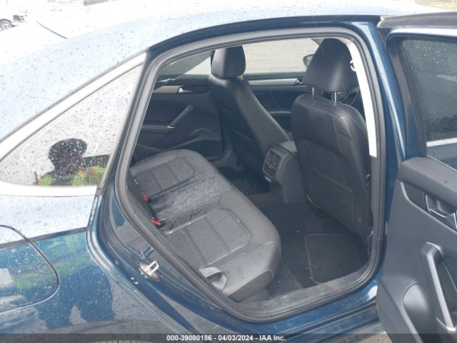 1VWSA7A31MC011825 Volkswagen Passat 2.0t Se