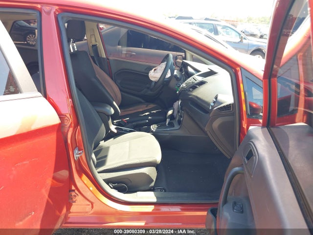 Ford FIESTA SE 2018 3FADP4BJ1JM105936 Image 5