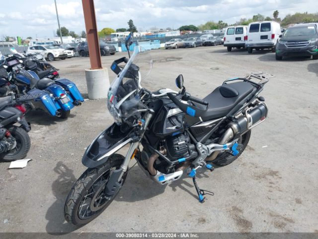 2022 MOTO GUZZI V85 TT ZGUKYUE03NM000086 Photo 1