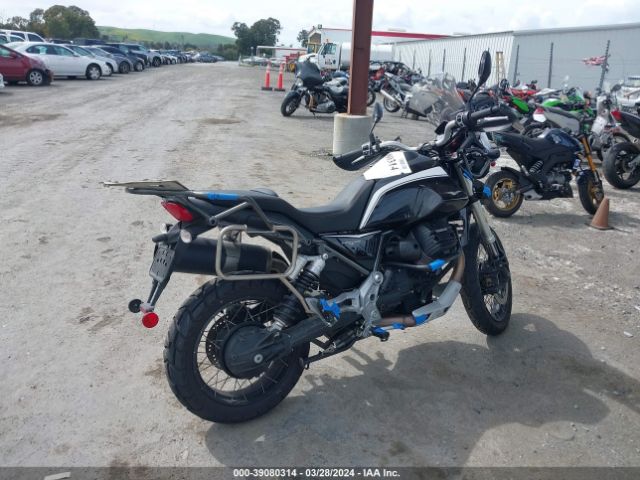 2022 MOTO GUZZI V85 TT ZGUKYUE03NM000086 Photo 3