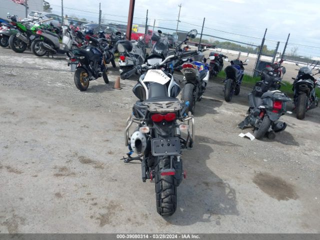 2022 MOTO GUZZI V85 TT ZGUKYUE03NM000086 Photo 5