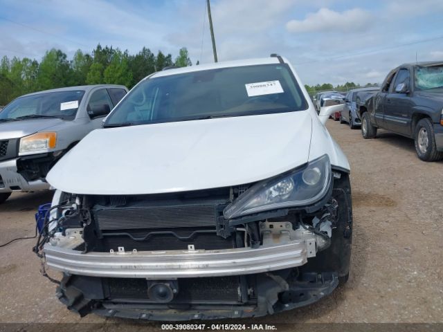 2C4RC1GG7HR679175 Chrysler Pacifica Limited