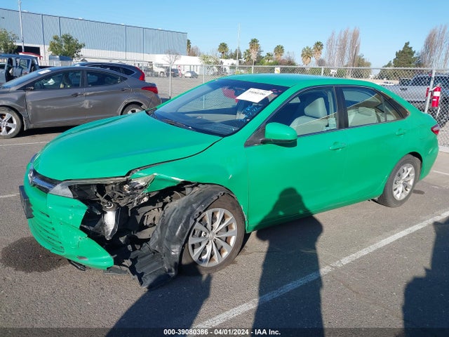 Toyota CAMRY LE 2015 4T4BF1FK5FR486233 Image 2
