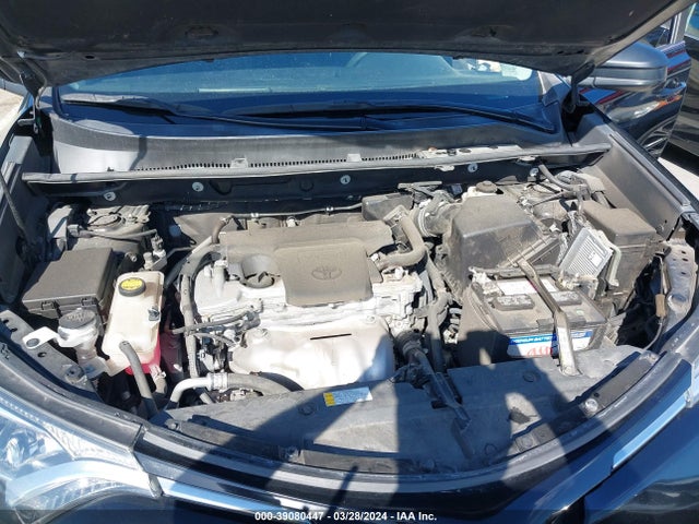 Toyota RAV4 LE 2018 2T3ZFREV8JW506641 Image 10