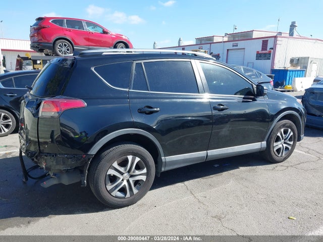Toyota RAV4 LE 2018 2T3ZFREV8JW506641 Image 14
