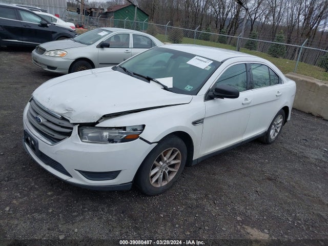 Ford TAURUS SE 2015 1FAHP2D82FG116364 Image 2