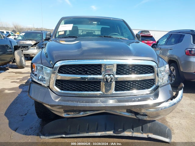 1C6RR7FG2KS717802 RAM 1500 Classic Tradesman Quad Cab 4x4 6'4 Box