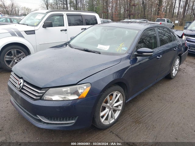Volkswagen Passat 2.5l Wolfsburg Edition 2014 1VWAP7A31EC019113 Image 2