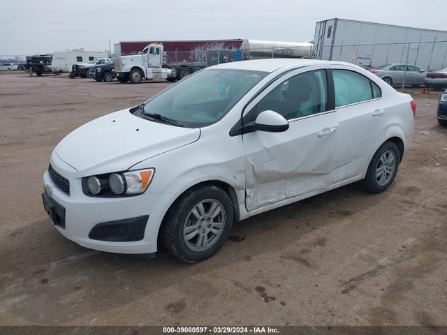 Chevrolet Sonic Lt Auto 2015 1G1JC5SH2F4154764 Image 2