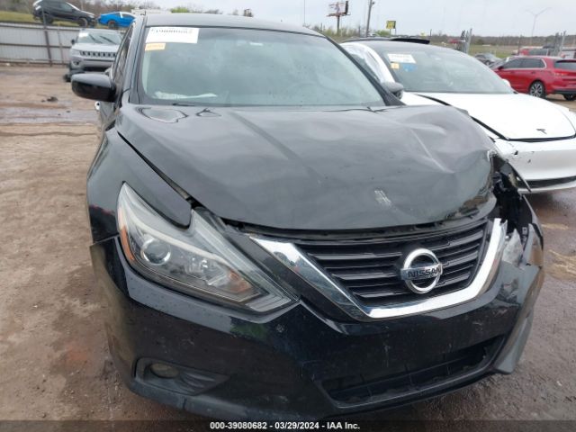 1N4AL3AP3JC197504 Nissan Altima 2.5 Sr
