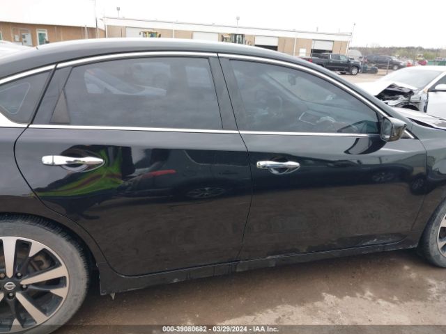 1N4AL3AP3JC197504 Nissan Altima 2.5 Sr