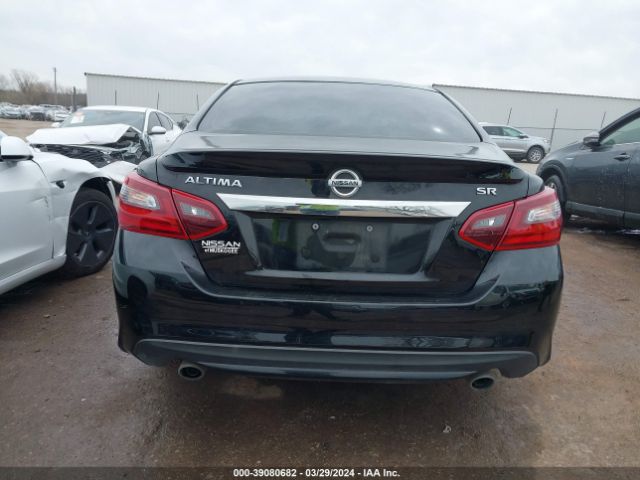 1N4AL3AP3JC197504 Nissan Altima 2.5 Sr