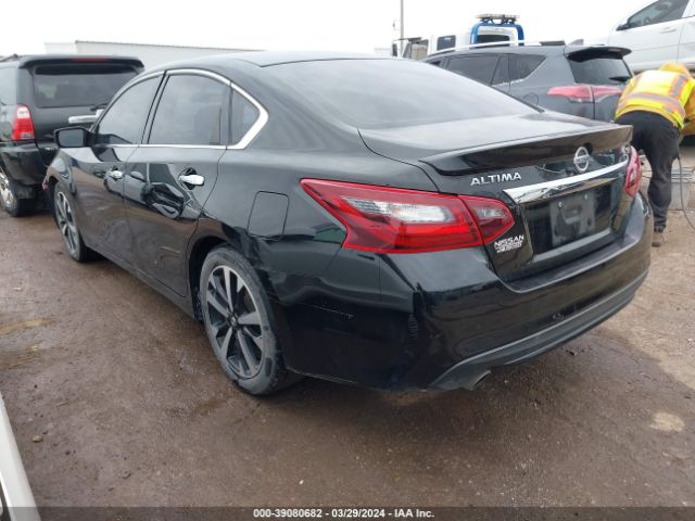 1N4AL3AP3JC197504 Nissan Altima 2.5 Sr