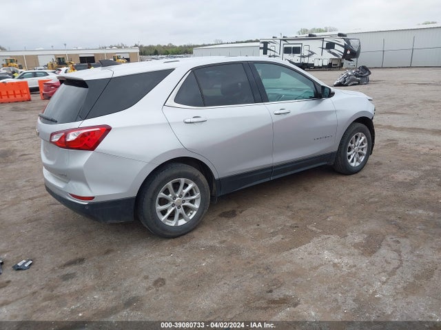 Chevrolet EQUINOX LT 2018 2GNAXSEV6J6318866 Image 4