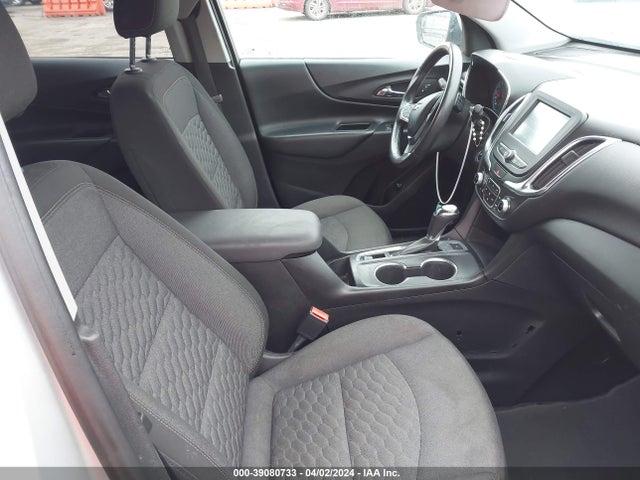 Chevrolet EQUINOX LT 2018 2GNAXSEV6J6318866 Image 5