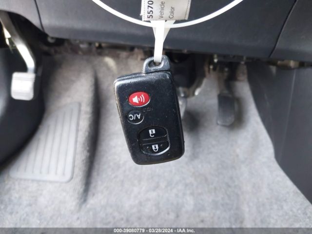 JTDKN3DU1F0450970 Toyota Prius Two