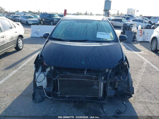 JTDKN3DU1F0450970 Toyota Prius Two