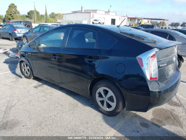 JTDKN3DU1F0450970 Toyota Prius Two